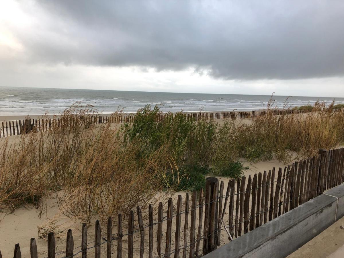 Appartement Sur La Plage De Malo Les Bains Vue Mer 됭케르크 외부 사진